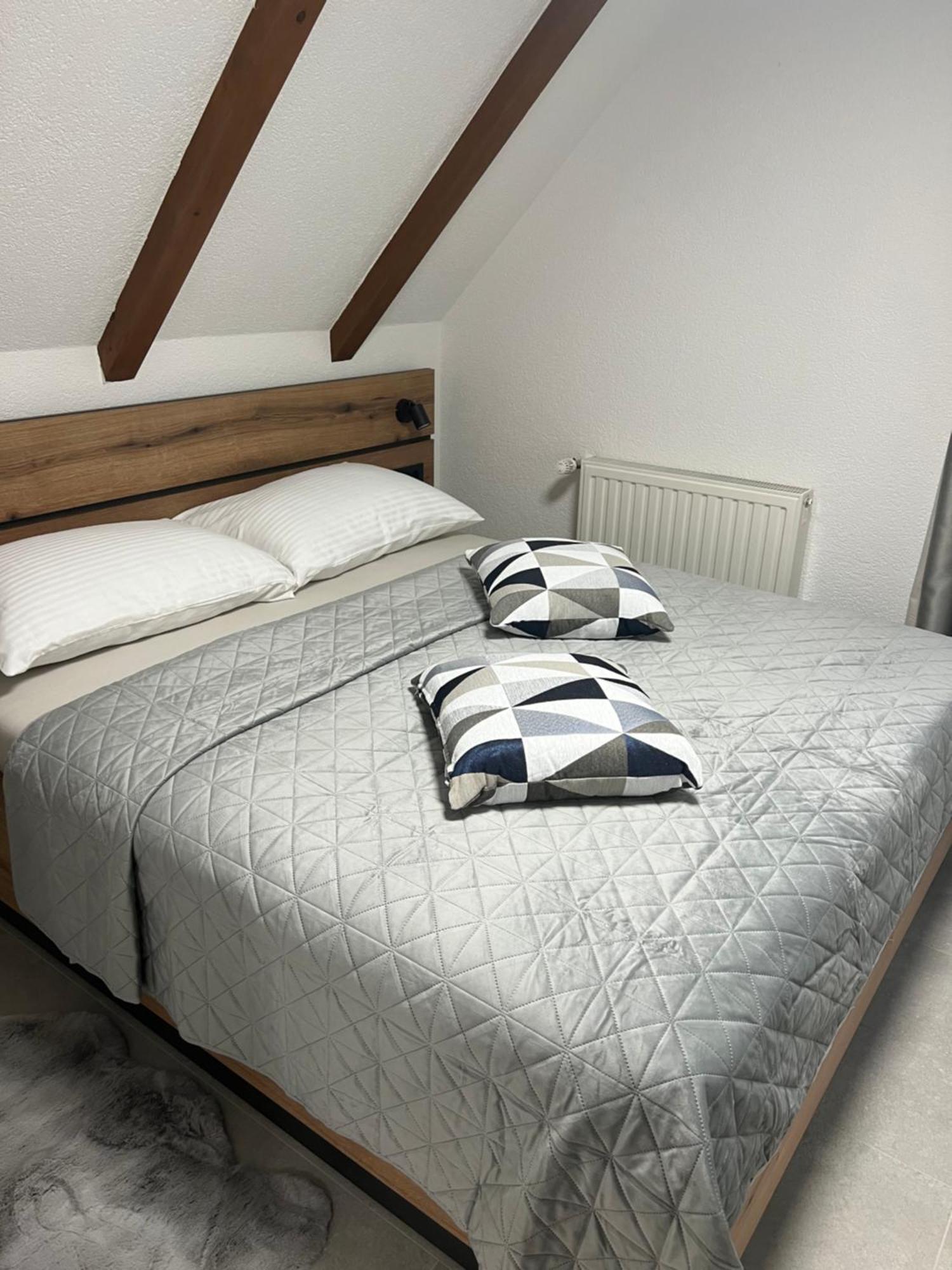 Knezevic 3* Plitvička Jezera